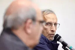 هشدار هادی خانیکی و عباس عبدی  درباره روند تحولات ایران/ مرگ طبقه متوسط، اصلاحات را خاطره می‌کند