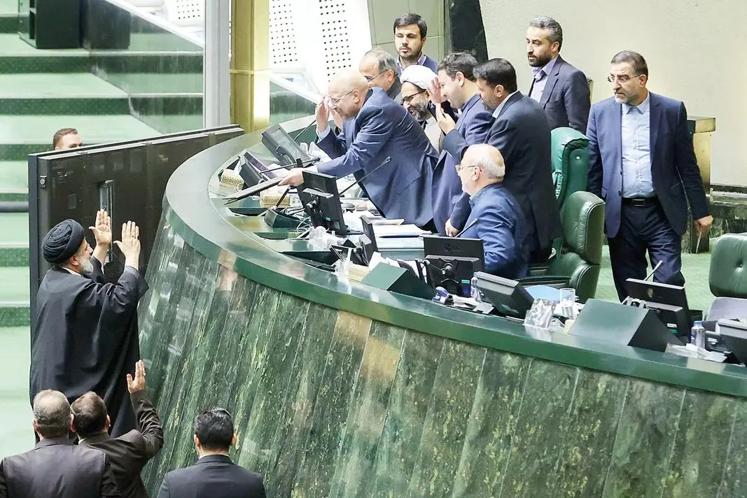 نگاه منتقدان دولت به بودجه 1402