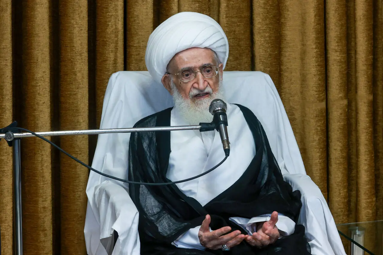 آیت الله نوری همدانی: هیچکس حق ندارد از موضع ضعف صحبت کند