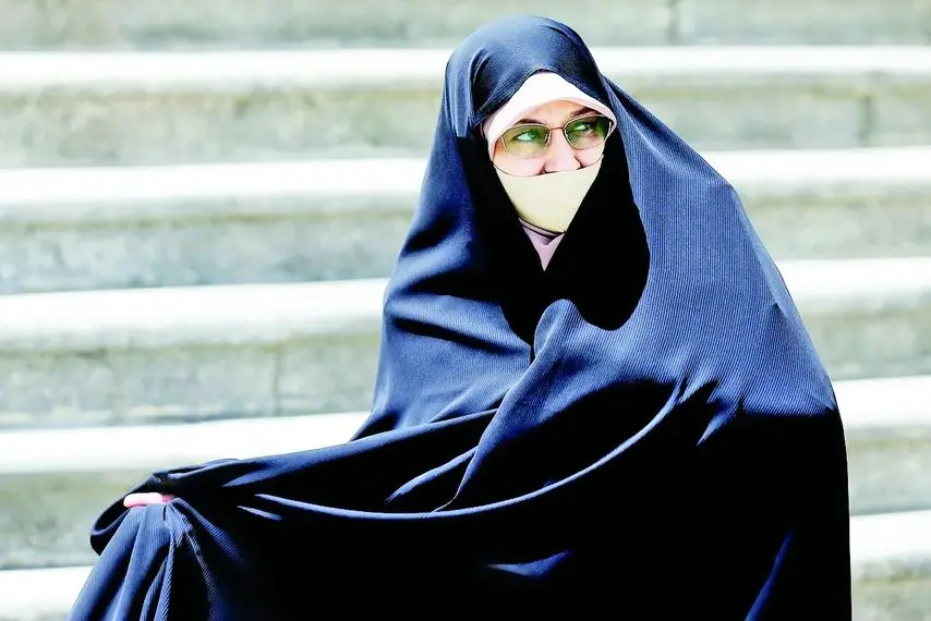 مساله زنان با قانون حل نمیشود