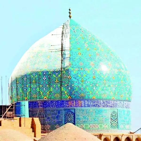 خیالت راحت، طراز است