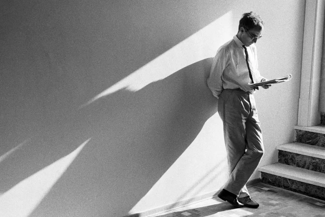 مشق تصو یر و کلمه/درباره کتاب تمرین‏‌های سینمایی نوشته فرید ناصر که آمیخته‌‏هایی از نگاه انتقادی و سیالیت ذهن است