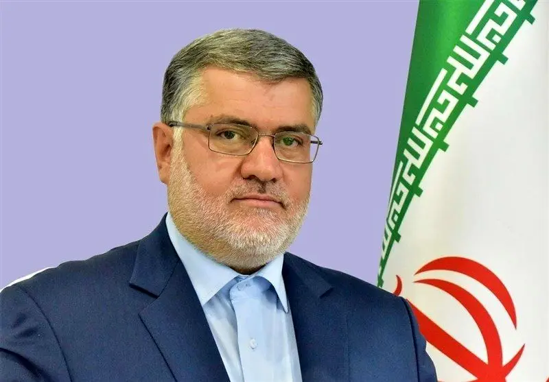 معتمدیان: مدیران باید کارگشا باشند نه مانعتراش
