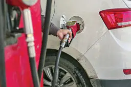 حذف بنزین یارانه‌‏ای برای لوکس‌سواران؟مسعود پزشکیان از قطعیت تصمیم دولت برای نرخ‌گذاری جدید بنزین می‏گوید