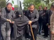  حضور مادر شهیدان باقری در مزار شهدا همراه با تصاویر  