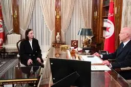 نخست وزیر تونس برکنار شد