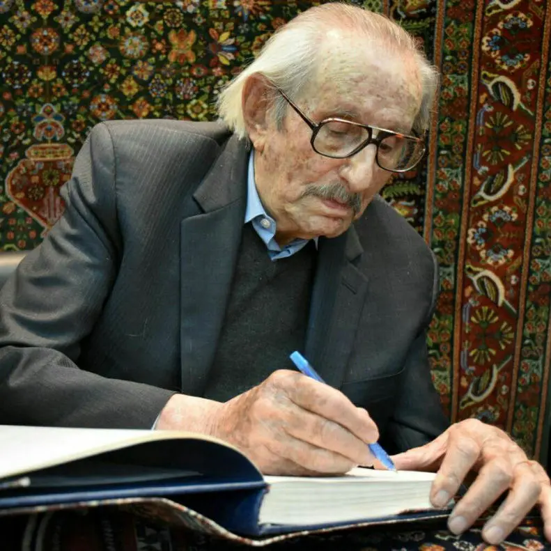 سیروس پرهام، ادیب و فرششناس برجسته ایران در ۹۷ سالگی درگذشت