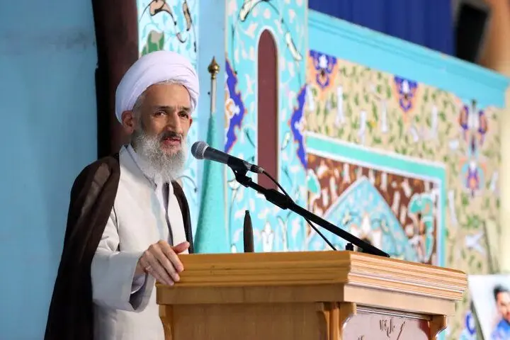 خط و نشان امام جمعه ساری برای آمریکا: بهای تهدیدات را میبینید