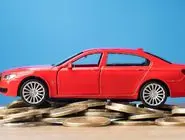 پایان دوره آزمایشی؛ بیمه مرکزی به دنبال رفع اشکالات آیین‌نامه افت قیمت خودرو