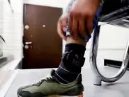 هراس جنگ با پاهای بسته/درباره جنس متفاوتی از گرفتاری که محکومان به بستن پابند الکترونیک در روزهای جنگ ۱۲ روزه تجربه کردند