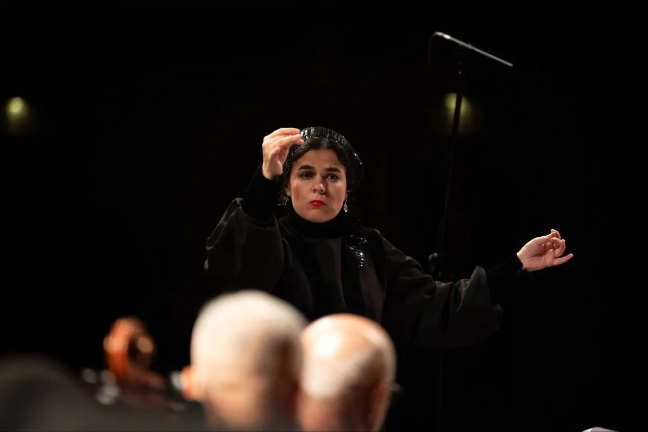 این ارکستر رهبری شیرینی داشت...