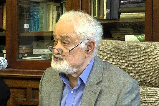 درد وطن داشت