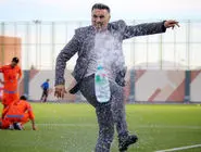 خشم فرافوتبالی/گفت‌وگو با امیر حاج‌رضایی مربی سابق تیم ملی درباره افزایش رفتارهای خشونت‏‌آمیز  و الفاظ رکیک در ورزشگاه‌ها