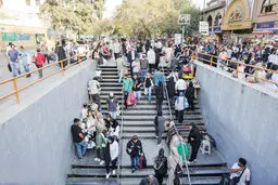 راهبردی از سر ناچاری/ بحثی در تبیین مبانی روزنه‌گشایی و نسبت آن با زندگی روزمره، سیاست داخلی و سیاست خارجی امروز ایران و ایرانیان/ بخش نخست