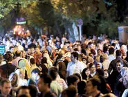 قدم زدن روی اعصاب جامعه