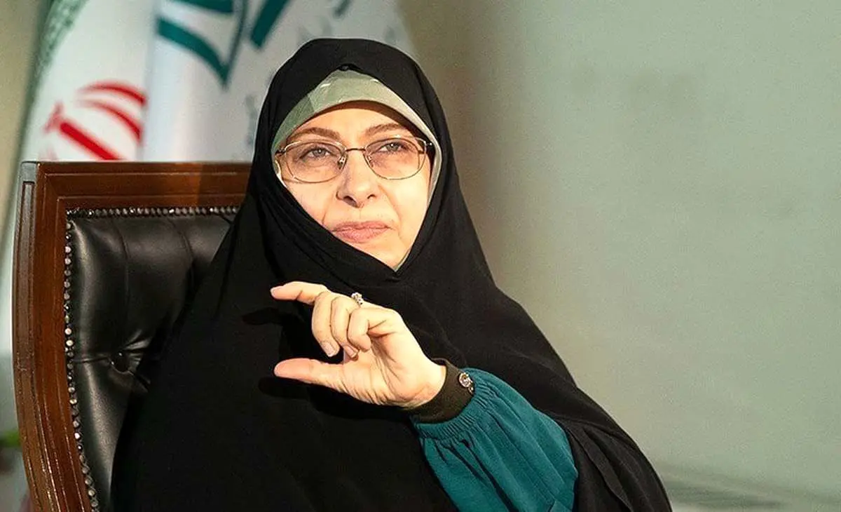 انسیه خزعلی: در جنگ اخیر زنان در صف اول جنگ حضور داشتند
