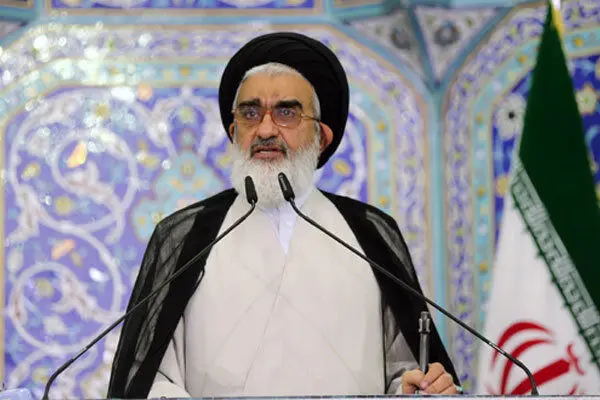 امام جمعه قم: آنچه در روزهای گذشته رخ داد، صلح نبوده بلکه صرفاً توقف موقت جنگ بود
