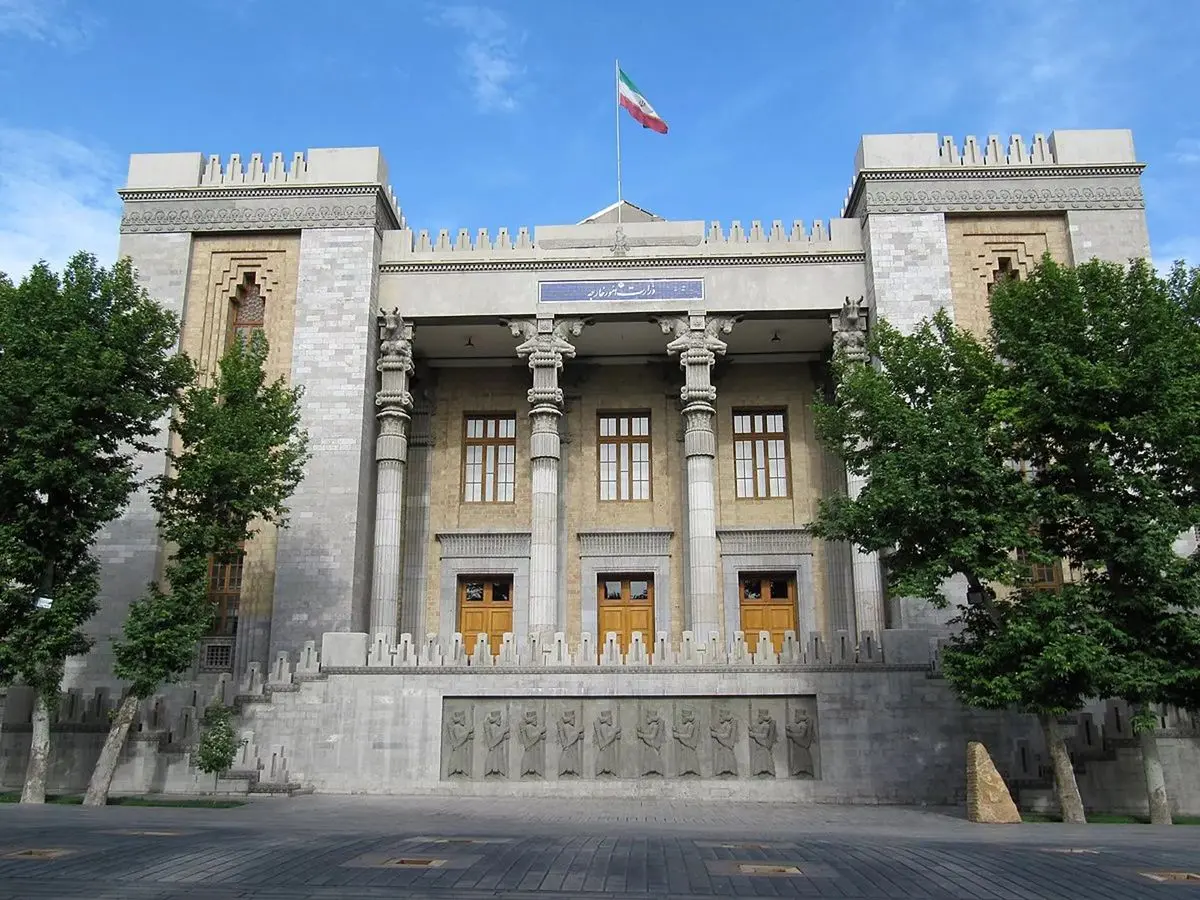 منـافع ملـی یا آرزوهـای گروهی؟