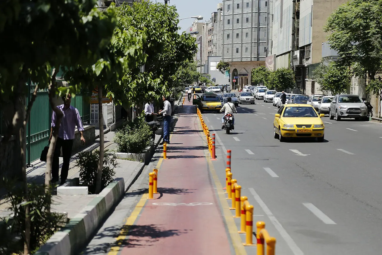 هوای پایتخت سالم شد، مدارس باز می‌مانند