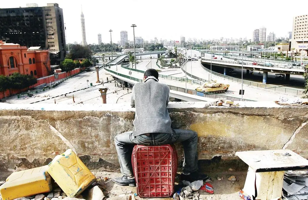 استبداد ثبات نمیآورد