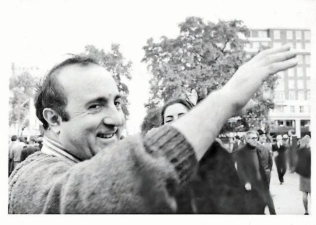 هنرمندی که آوانگارد بود