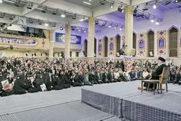 فرمان رهبری در پی ناآرامی‌ها اخیر/ با معترضان گفت‌وگو کنید؛ اغتشاشگران را سر جایشان بنشانید