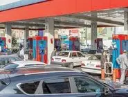 مواجهه با بنزین سه‌نرخی/جهت‌گیری متفاوت رسانه‏‌ها و جریان‌های اصلاح‏‌طلب و اصولگرا در تحلیل اضافه شدن نرخ جدید سوخت