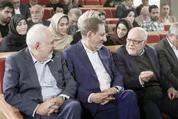 مدیران ارشد  دولت روحانی در رونمایی کتاب خاطرات اسحاق جهانگیری از روند انحراف از ریل توسعه گفتند/ ژنرال‌های خانه‌نشین