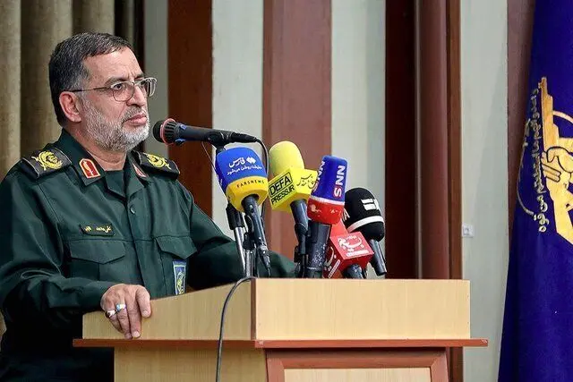 هشدار سخنگوی سپاه به رئیس جمهور آمریکا