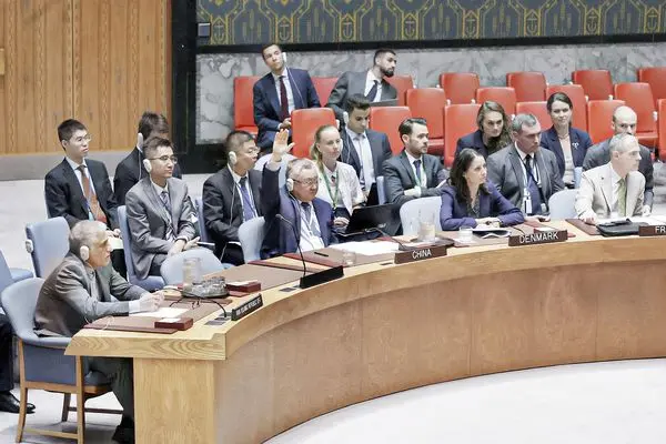 شورای امنیت با قطعنامه ادامه لغو تحریم‌های ایران موافقت نکرد/نقطه، سر خط