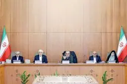 جریان مردم آزار/بررسی واکنش تندروها و مواضع رئیس‌جمهور درباره نحوه مواجهه با ماراتن کیش و مسئله رضایت عمومی