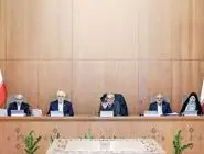 جریان مردم آزار/بررسی واکنش تندروها و مواضع رئیس‌جمهور درباره نحوه مواجهه با ماراتن کیش و مسئله رضایت عمومی