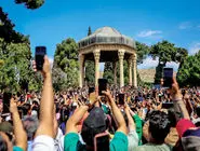 تحویل ایران نوین/آیا گردهمایی ایرانیان در تخت جمشید و حافظیه نشانی از شکل‌‏گیری گفتمانی جدید است؟