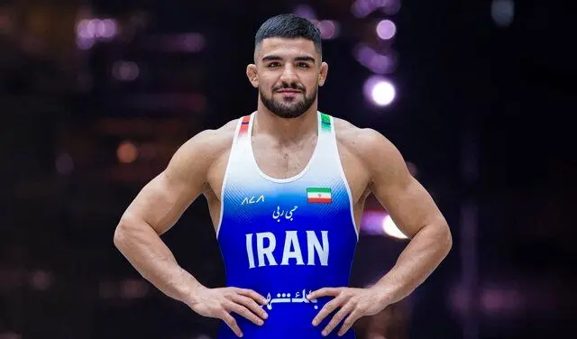 مدال طلای کشتی آزاد زیر ۲۳ سال جهان به محمدمبین عظیمی رسید