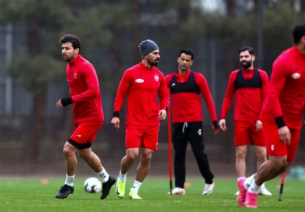 قرارداد ستاره محبوب پرسپولیسیها تمدید میشود
