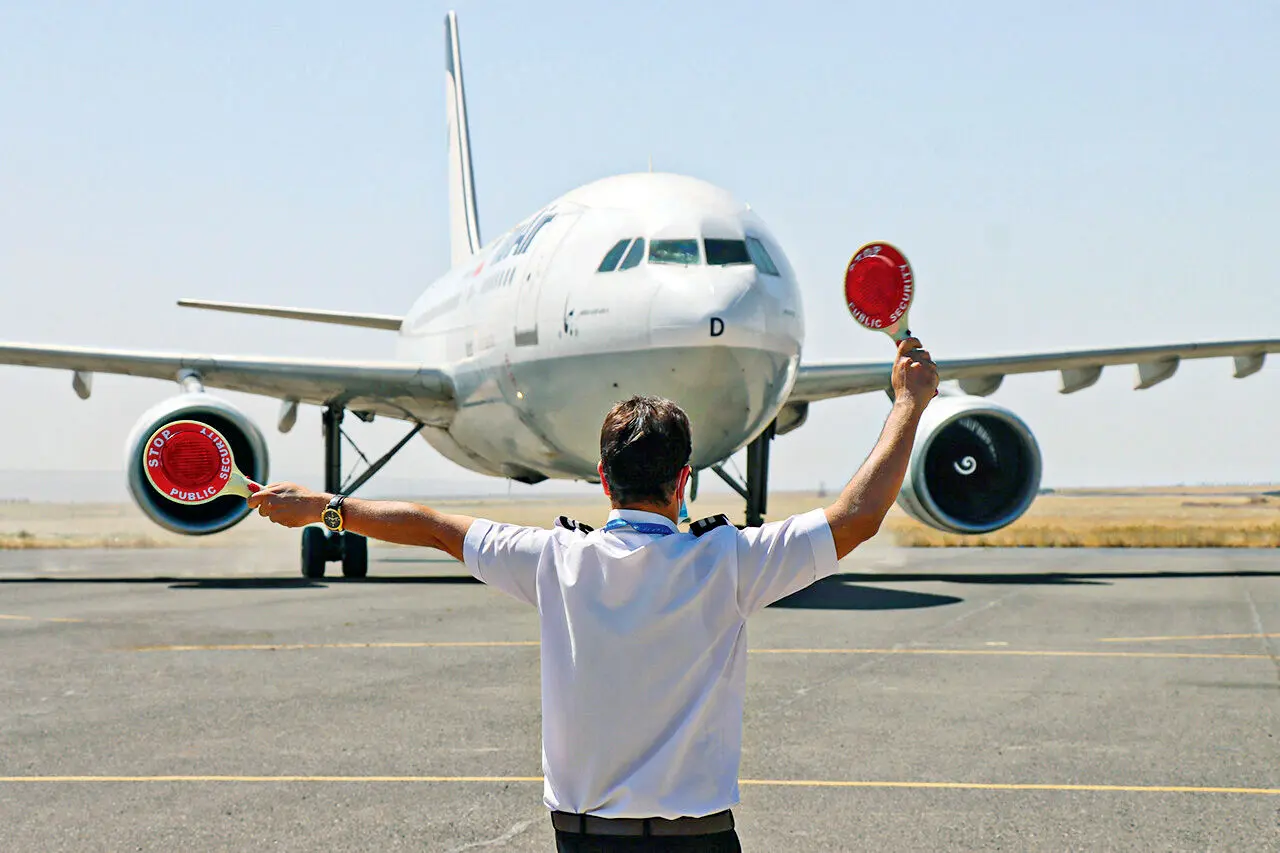 آسمان بی‌مسافر/پروازها و تعداد مسافران هوایی روزبه‌روز کاهش پیدا می‌‏کنند
