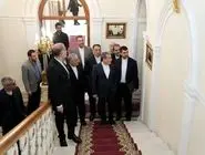 بازدید عراقچی از سفارت ایران در مسکو و گفتگو با خانواده‌ دیپلمات‌ها