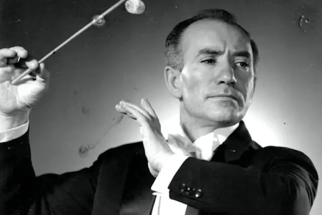 از کودکی نابغه بود