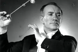 از کودکی نابغه بود