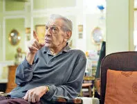 پاسدار مرزهای عقلانیت/درباره تفرّد عزت‏‌الله فولادوند در ساحت ترجمه و تفکر به مناسبت 90 سالگی او