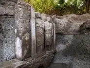 کشف دو مجسمه بزرگ در شهر سوخته