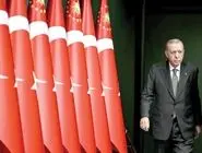 تقلا برای بقا / رجب طیب اردوغان رئیس‏‌جمهور اقتدارگرای ترکیه این روزها فضای اندکی برای مانور قدرت دارد