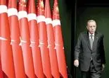 تقلا برای بقا / رجب طیب اردوغان رئیس‏‌جمهور اقتدارگرای ترکیه این روزها فضای اندکی برای مانور قدرت دارد