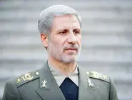 فرمانده کل ارتش:  اجازه نخواهیم داد یک وجب از خاک ایران از آن جدا شود