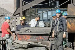 یک سالگی رنج کارگران معدنجو/گزارشی از آخرین وضعیت تعدادی از مصدومان انفجار طبس یک‌‌سال بعد از حادثه