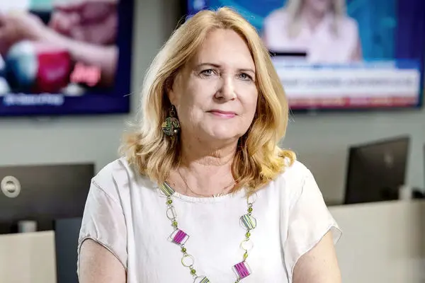 قهرمان خوب یک داستان بد/درباره جولی براون خبرنگار آمریکایی که با خطرات و هزینه‌‏های فراوان پرونده اپستین را مصرانه پیگیری می‌‏کند