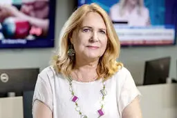 قهرمان خوب یک داستان بد/درباره جولی براون خبرنگار آمریکایی که با خطرات و هزینه‌‏های فراوان پرونده اپستین را مصرانه پیگیری می‌‏کند