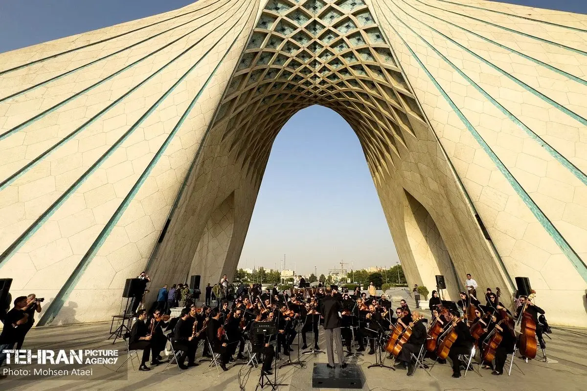 موسیقی، میدان، تابآوری