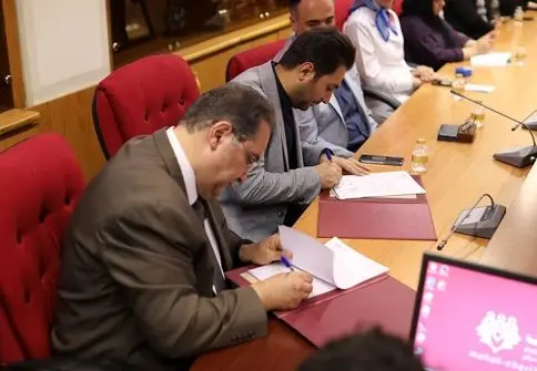 تفاهنامه میان محک و دبیرخانه جایزه سالانه هوش مصنوعی ایران امضا شد