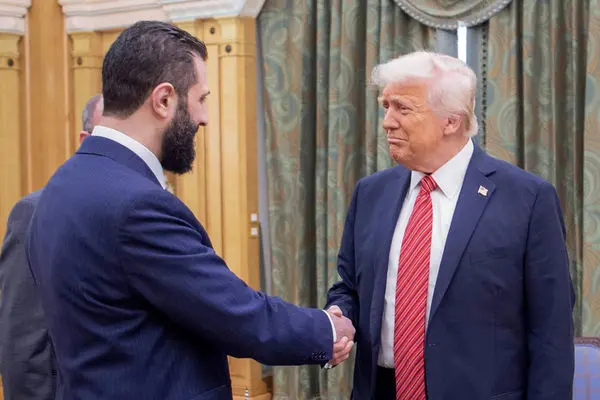 در آستانه دیدار رئیس‌جمهور موقت سوریه با ترامپ/ شورای امنیت تحریم‌های جولانی را لغو کرد